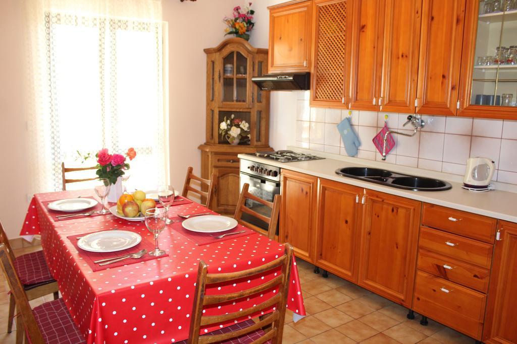 Apartments Stari Sibenik Grebastica Room photo