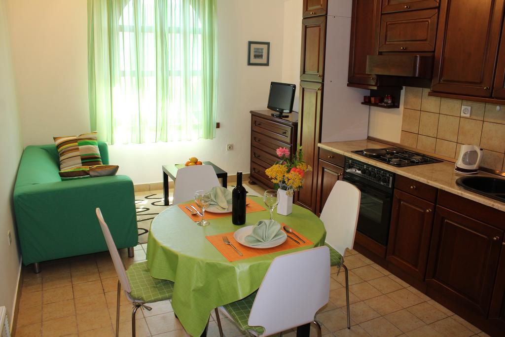 Apartments Stari Sibenik Grebastica Room photo